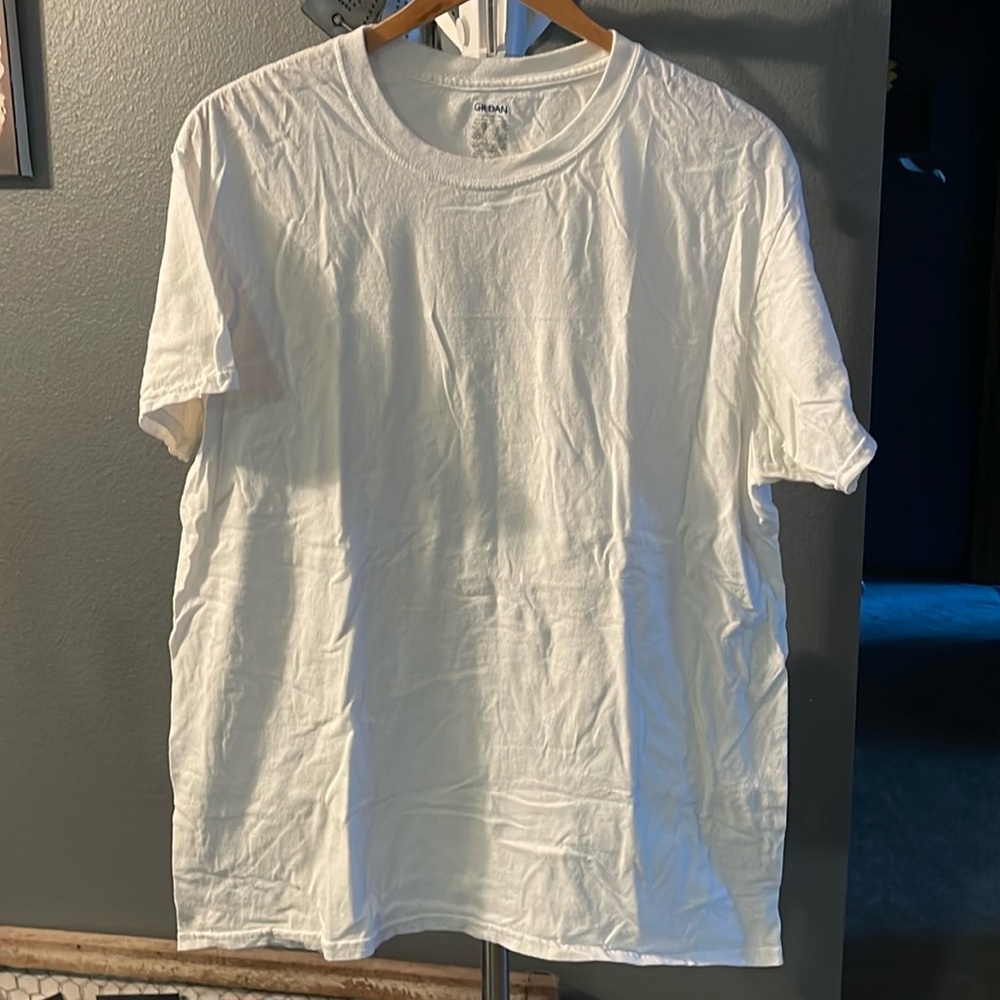 Gildan White Tee 2